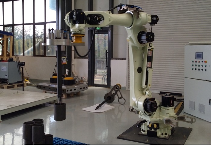 Inner and outer protective ring tightening robots Inner and outer protective ring tightening robots