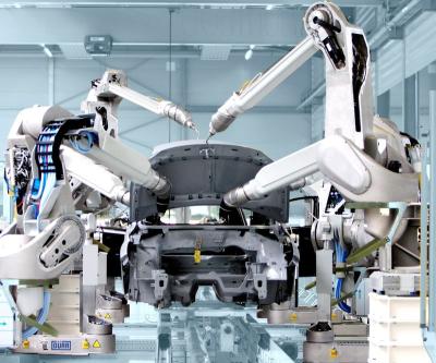 Bras robotique dans l'industrie automobile