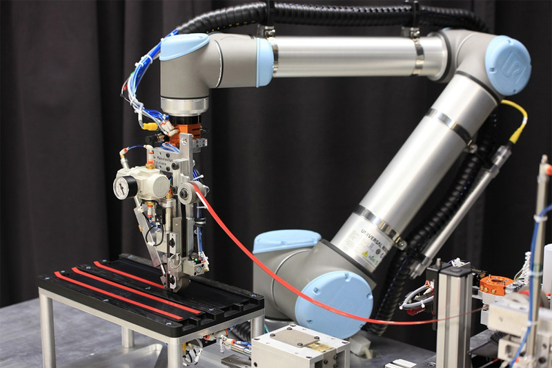 3m الكربون التعبئة الشريط روبوت 3m Carbon Packing Tape Robot