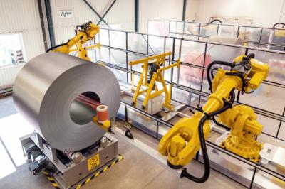 Robot en la industria de procesamiento de metales