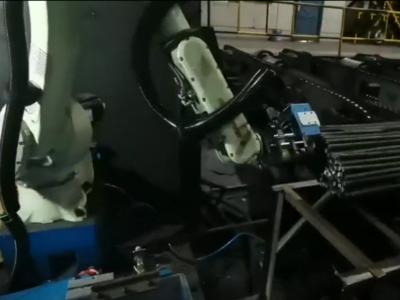 Robot de soldadura por puntos de etiquetas