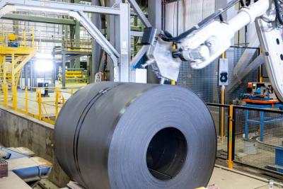 Industria manufacturera del futuro con robot